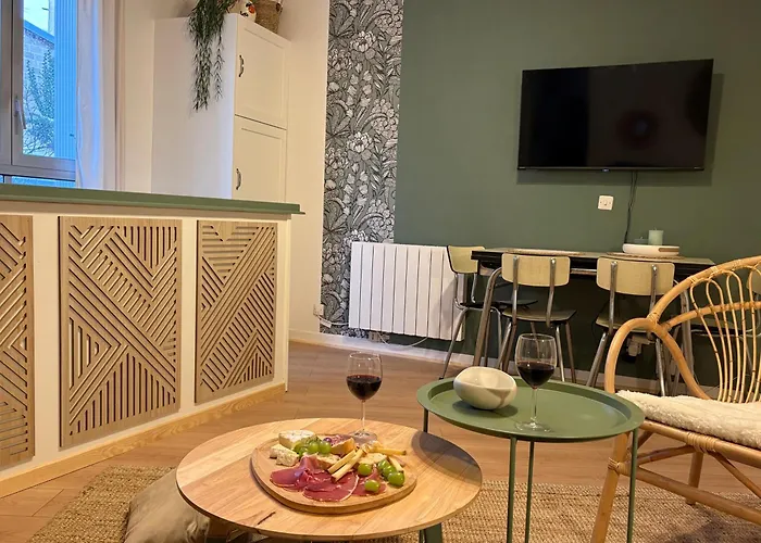 Cosy F2- Centre & Abbaye Apartamento